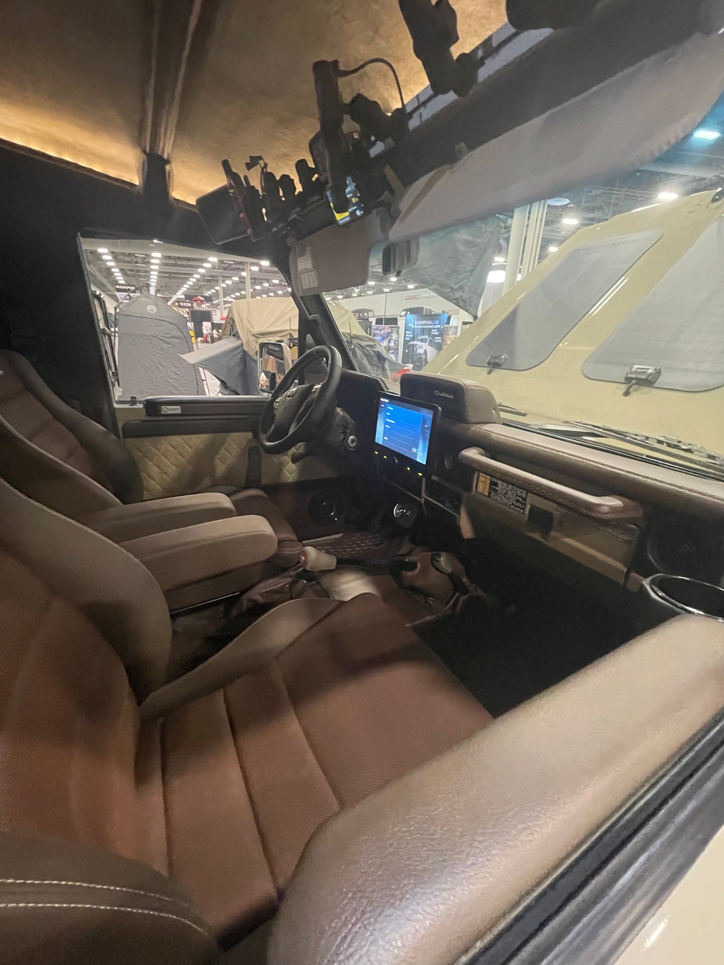 Lexus Troopy
